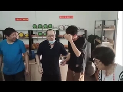 জন্মদিনের শুভেচ্ছা জিম. এছাড়াও দেখান Boke একটি সুখী পরিবার.